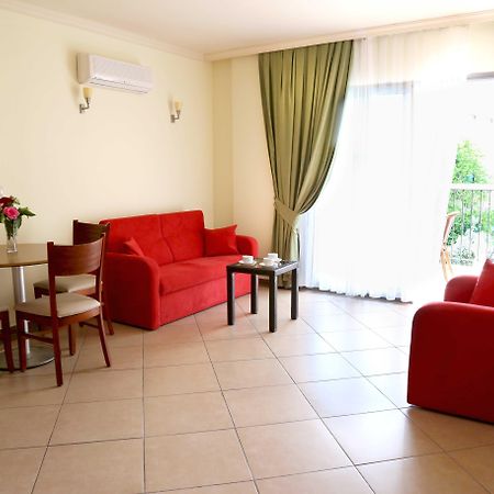 Club Karakas Apart Otel Marmaris Kültér fotó
