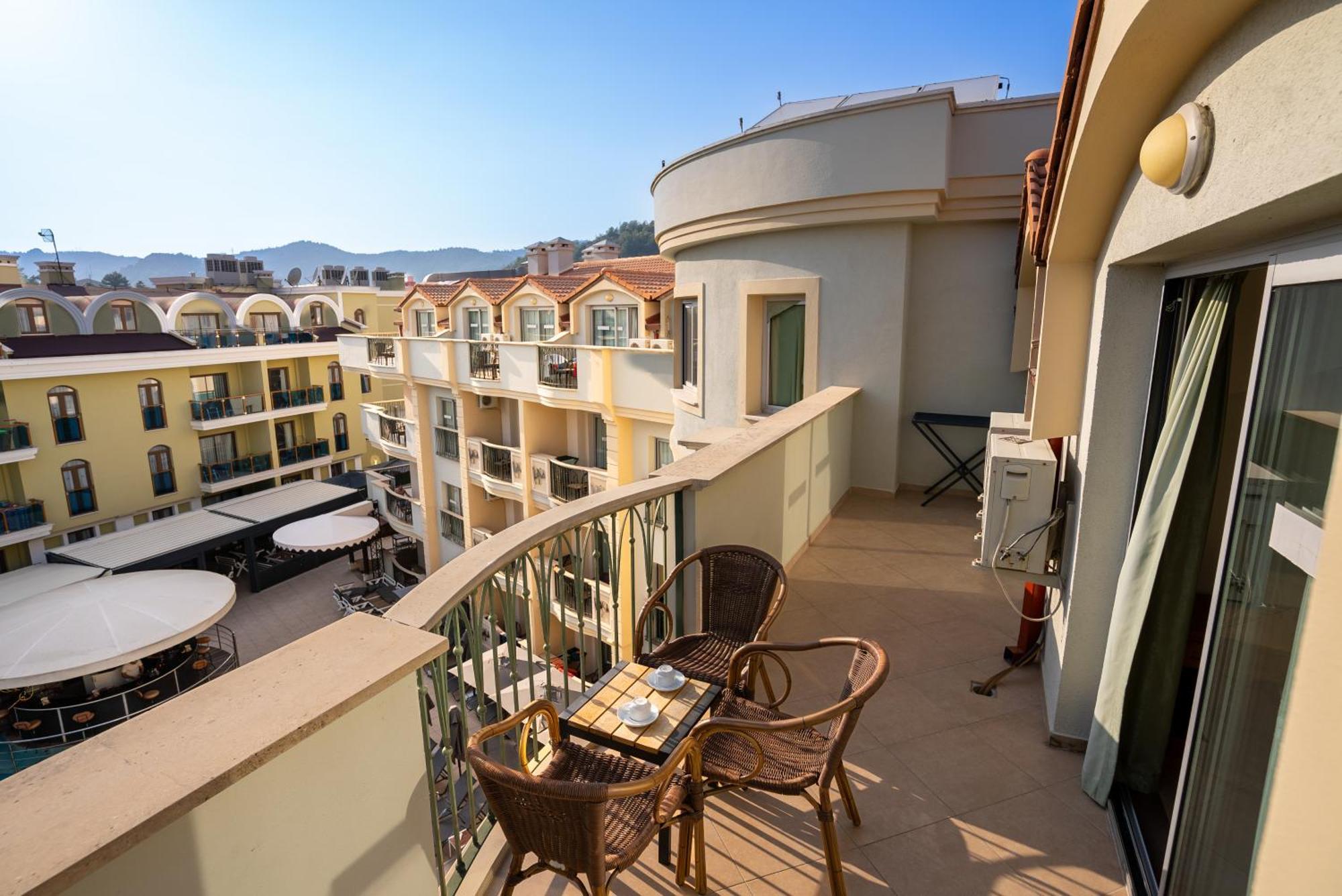 Club Karakas Apart Otel Marmaris Kültér fotó