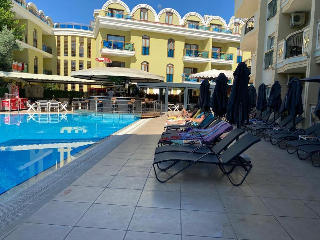 Club Karakas Apart Otel Marmaris Kültér fotó